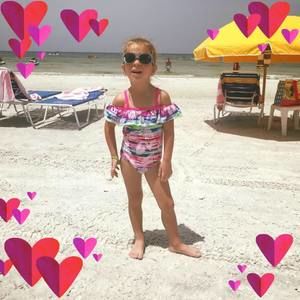 Meet your Posher, Elisha